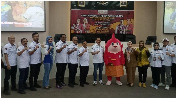 KONI Makassar rakor persiapan Pekan Olahraga Kota (Porkot) VIII Makassar 2023 di lt 2 Kantor Balai Kota Makassar Jl Ahmad Yani, Selasa (12/9/2023). (Siti Aminah)