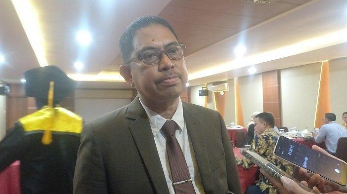 Kepala LLDikti Wilayah IX, Andi Lukman soal kampus tak terakreditasi dan tak bisa terbitkan ijazah.