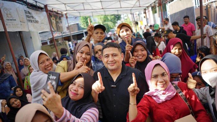 Momen Cawali Makassar, Munafri Arifuddin (Appi) temui warga Jl Tator Raya RT 3 RW 2, Kelurahan Laikang, Kecamatan Biringkanayya, Makassar, Rabu (9/10/2024) sore.