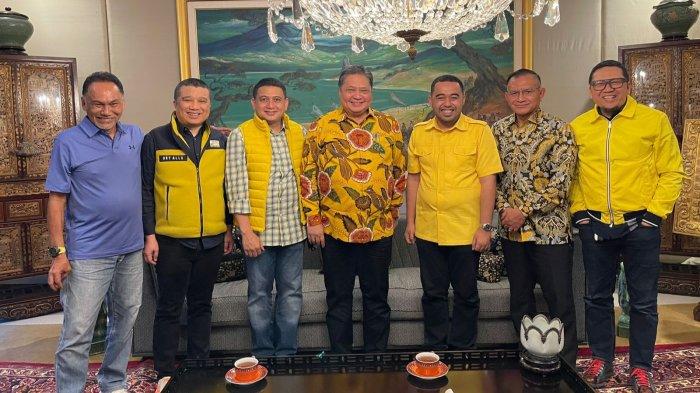 Momen elit DPP Golkar kawal Munafri Arifuddin menghadap ke Airlangga Hartarto di Jakarta, Selasa (30/7/2024) malam.