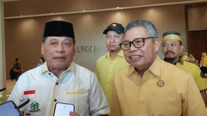 MUSDA GOLKAR SULSEL – Nurdin Halid dan Taufan Pawe sebelum meninggalkan kegiatan silaturahmi kader Golkar se-Sulsel di Hotel Gammara, Jl Metro Tanjung Bunga, Makassar, Sabtu (21/6/2025) siang. Ini tanggapan Pengamat Politik Rizal Fauzi.