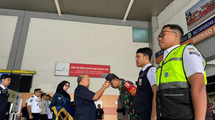 PT Angkasa Pura I Bandara Internasional Sultan Hasanuddin resmi mendirikan Posko Angkutan Lebaran Terpadu tahun 2024, Rabu (3/4/2024).