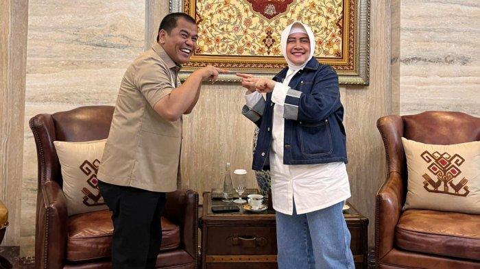 Rahman Pina dan Indira Jusuf Ismail. Rahman Pina dan Indira Jusuf Ismail disebut akan berpaket di Pilwali Makassar.