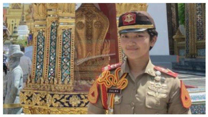 Salma El Mutafaqqiha Putri Achzaabi
