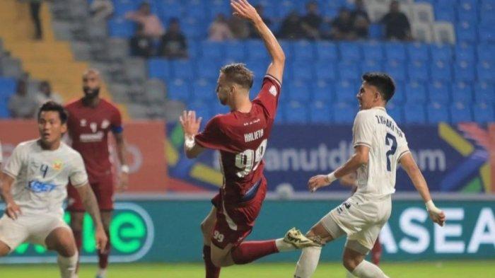 Striker PSM Makassar, Nermin Haljeta saat cetak gol lawan Shan United pada laga kedua Grup A ASEAN Club Championship (ACC) 2024/2025 di Stadion Batakan, Balikpapan, Kalimantan Timur, Rabu (25/9/2024) malam.