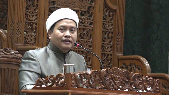 Ustaz Fahmi Salim (UFS) di aplikasi X menyebut kampus UMI Makassar terafiliasi agen zionis.