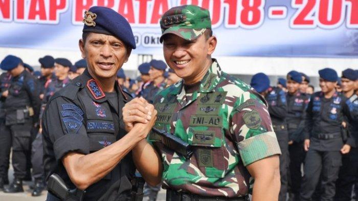 Brigadir Jenderal Wahyu Yudhayana (kanan) saat masih menjabat Dandim 0501/ Jakarta Pusat BS.
