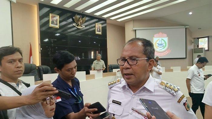 Wali Kota Makassar Danny Pomanto diwawancara di Balai Kota Makassar Jl Ahmad Yani, Rabu (19/6/2024).