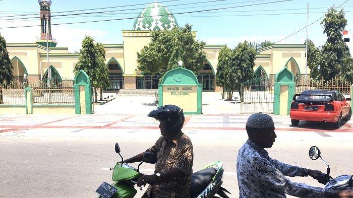 Masjid Agung Bulukumba tidak menyelenggarakan Salat Jumat (27/3/2020).