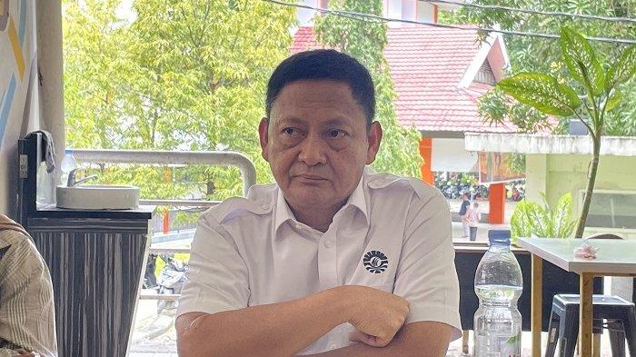 Peserta Pilrek UNM Prof Ichsan Ali saat menjelaskan laporannya ke Kemendikbudristek