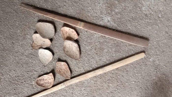 alat Permainan tradisional Melogo warga Suku Padoe, Luwu Timur