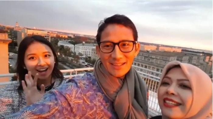Sandiaga Uno berselfie bersama istri dan putrinya Anneesha Atheera Uno