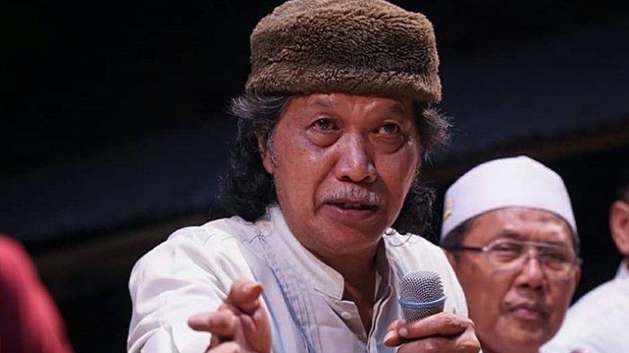 Emha Ainun Najib alias Cak Nun