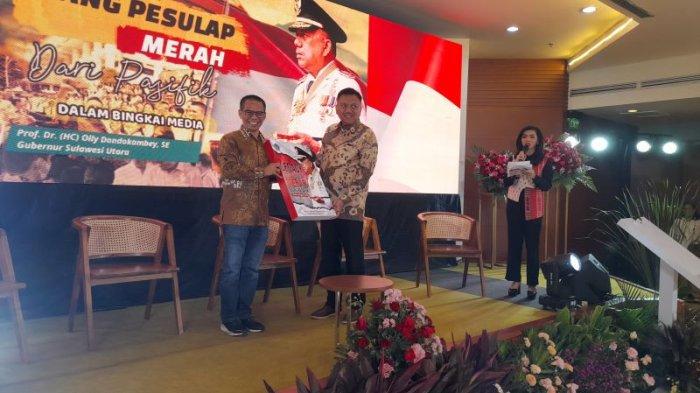 Buku Legacy Pesulap Merah dari Pasifik diluncurkan di Ball Room Lantai 10 Hotel Lume'os Cempaka Putih, Jakarta, Senin (14/10/2024).