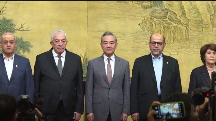 14 kelompok Palestina termasuk Fatah dan Hamas telah menandatangani perjanjian persatuan nasional.
