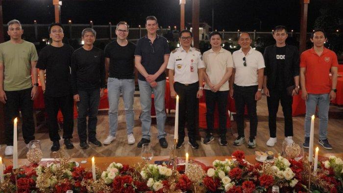 Bupati Minut Joune Ganda saat menerima kunjungan perwakilan CLUB MED bersama tim PT Indonesian Paradise Property Tbk atau Paradise Indonesia