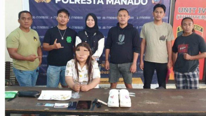 Seorang babysitter diringkus Tim Delta Resmob Polresta Manado karena mencuri perhiasan emas milik majikannya di Perumahan Taman Sari Cluster New Bunaken, Kelurahan Paniki Bawah, Kecamatan Mapanget, Kota Manado, Sulawesi Utara.
