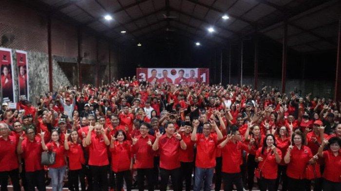 DPC PDI Perjuangan Kota Manado menggelar konsolidasi internal pemenangan Pilgub Sulawesi Utara dan Pilwako Manado di Kantor DPD PDIP Sulut, Sabtu (3/11/2024).