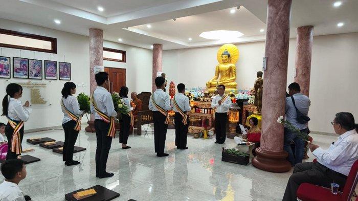 Perayaan Waisak di Vihara Dhammadipa Manado, Dihadiri Ratusan Umat Budha, Senin (12/5/2025)