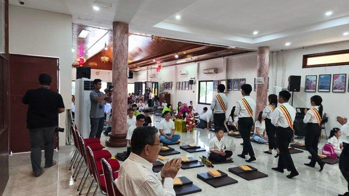 Perayaan Waisak di Vihara Dhammadipa Manado, Dihadiri Ratusan Umat Budha, Senin (12/5/2025)