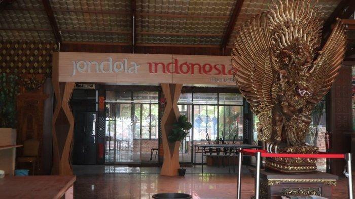 Foto Bangunan Jendela Indonesia di Manado Sulawesi Utara yang kini tak difungsikan