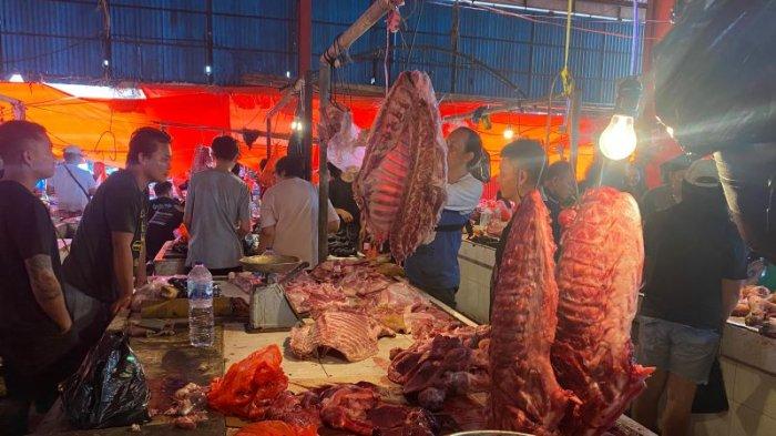 Suasana di Pasar Beriman Tomohon, Sulawesi Utara, jelang pergantian tahun, Selasa (31/12/2024) pukul 13.50 Wita.