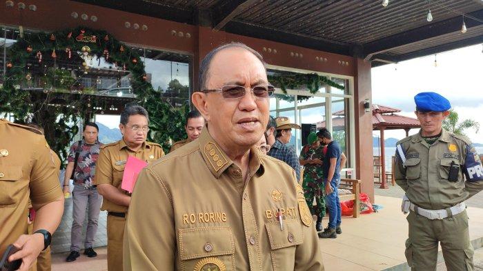 Bupati Minahasa, Royke Roring.