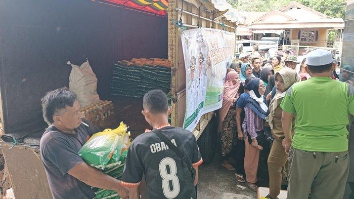 PANGAN MURAH - Gerakan Pangan Murah di Inobonto, Kecamatan Bolaang, Bolmong, Senin 14 Juli 2025.