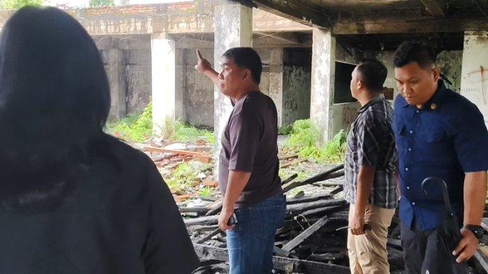 TELUSURI: Gubernur Sulawesi Utara (Sulut) Yulius Selvanus Komaling (YSK) melakukan peninjaun lokasi yang menjadi aset milik Pemerintah Provinsi Sulut, Rabu (2/4/2025).