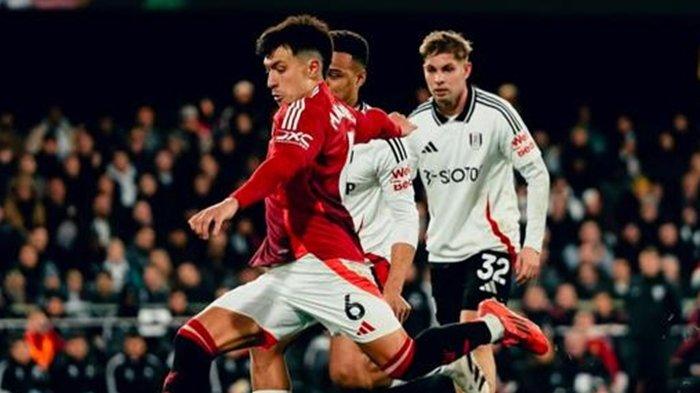 Hasil Liga Inggris 2024-2025 pekan ke-23. Manchester United Kalahkan Fulham 1-0 Lewat Gol Tendangan Jitu Lisandro Martinez.