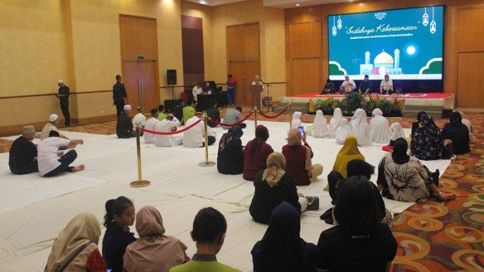 Hotel Aston Manado menggelar kegiatan buka puasa bersama anak-anak Panti Asuhan AN Nur, Selasa (2/4/2024).