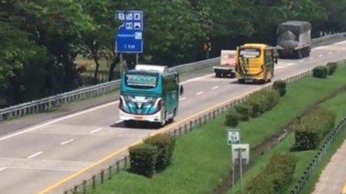 KENDARAAN TRUK - Ilustrasi sejumlah kendaraan truk di jalanan. Berikut jumlah truk yang ada di Sulawesi Utara.