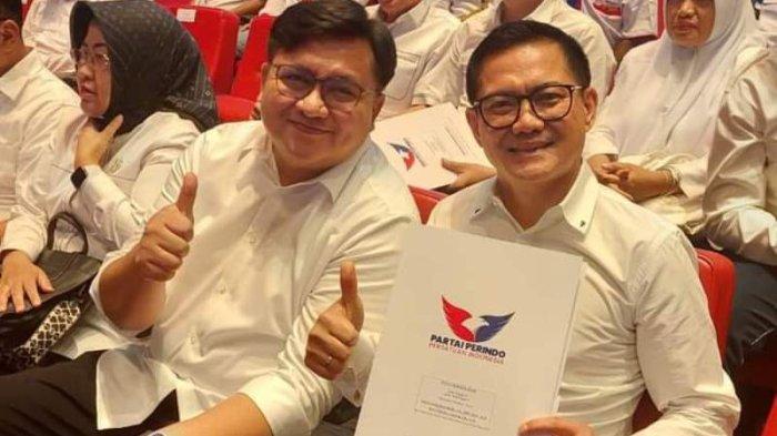 Pasangan Bakal Calon Bupati dan Wakil Bupati Minut Joune Ganda dan Kevin William Lotulung (JG KWL) saat terima rekomendasi Perindo.