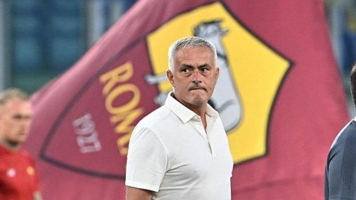 Jose Mourinho Dipecat AS Roma.