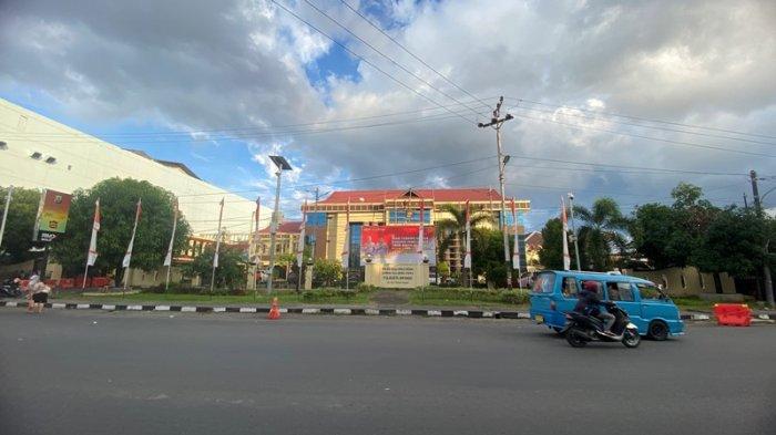 Kantor Polresta Manado di Jalan Pierre Tendean, samping Jumbo Swalayan, Wenang Utara, Kecamatan Wenang, Kota Manado, Sulawesi Utara, Rabu (20/12/2023). (tribunmanado.co.id/Wendia Putra Paputungan)