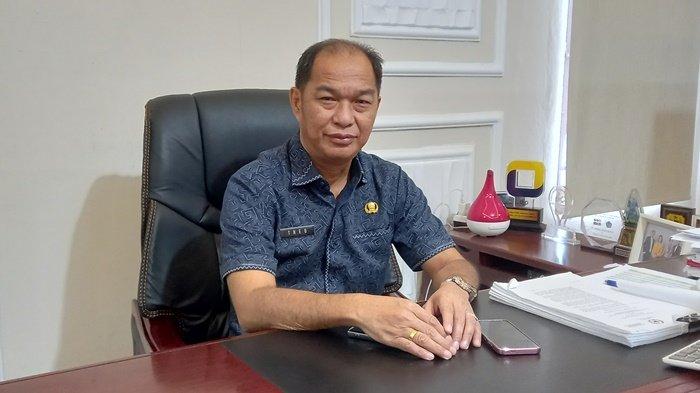Kepala Badan Pendapatan Daerah (Bapenda) Kota Bitung Theo Rorong.