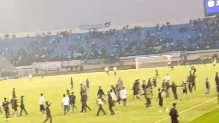 Kericuhan terjadi setelah laga Persib Bandung vs Persija Jakarta.