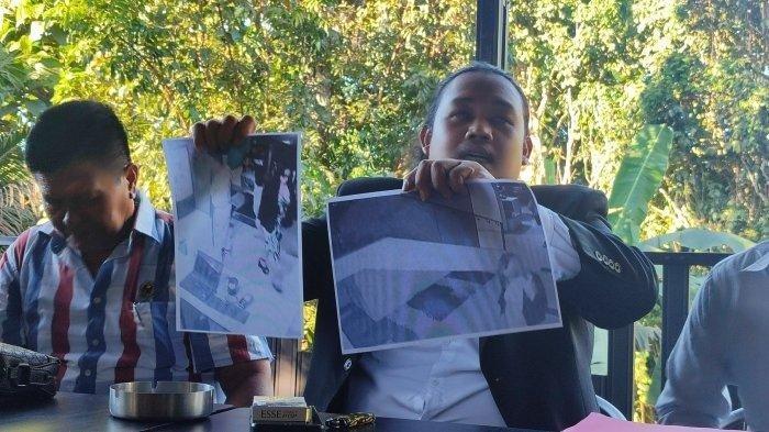 PENGACARA - Kuasa hukum TM menunjukkan bukti foto rekaman CCTV di salah satu hotel di Bahu, Malalayang, Manado, Sulawesi Utara, yang diduga menjadi TKP rudapaksa seorang pengacara magang, Kamis (8/8/2024) lalu.