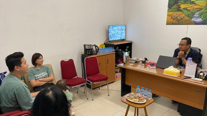 Kunjungi Gramedia Samrat Manado, Greysia Polii Lauching Book Tour Menembus Garis Batas