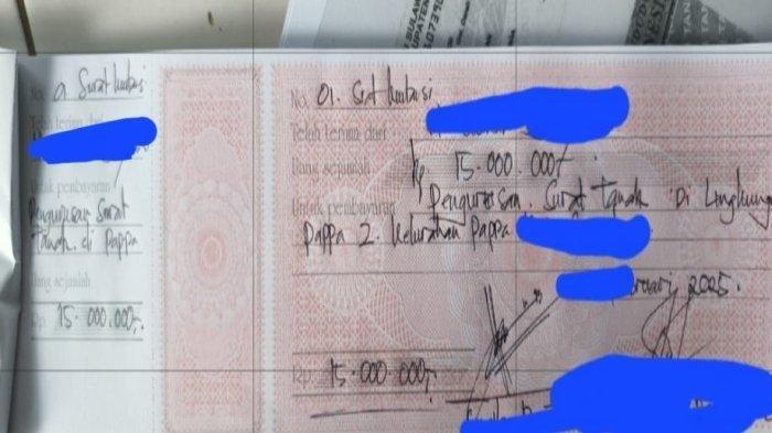 UANG PELICIN - Kwitansi pemberian uang Rp15 juta kepada Lurah Pappa dan Camat Pattalassang Takalar. Pemberian untuk pengurusan surat tanah garapan.