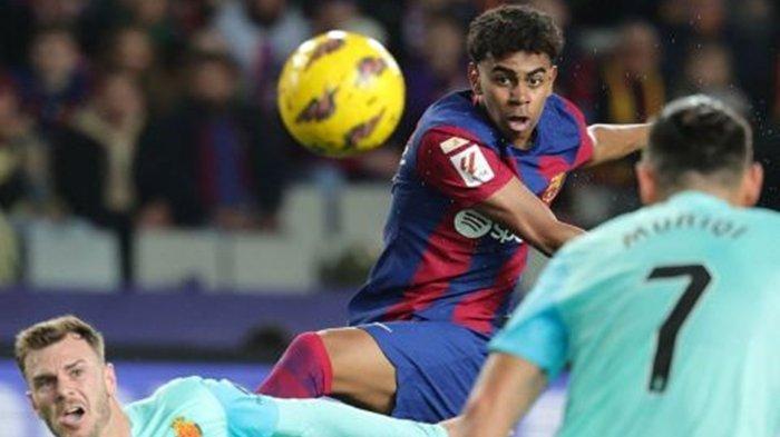 Klasemen Liga Spanyol Setelah Barcelona Menang Atas Mallorca, Diam-diam El Barca Dekati El Real. Lamine Yamal cetak gol melawan Mallorca.