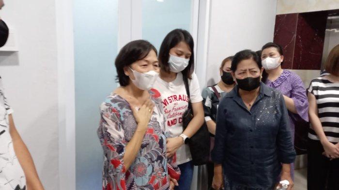 Mantan Bupati Minahasa Berpulang, Olga Singkoh: JWS Adalah Pahlawan bagi Saya sebagai Istri