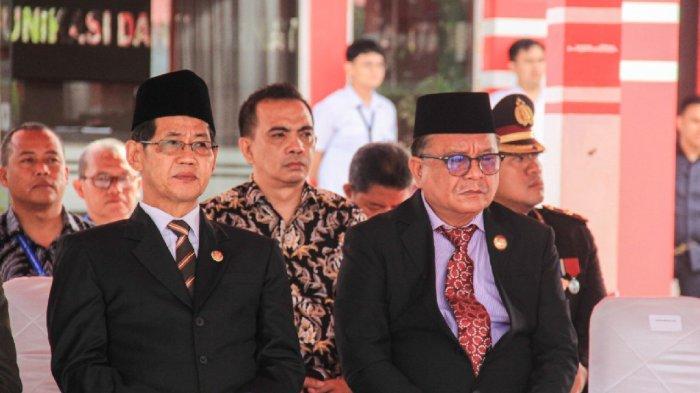 Wali Kota Bitung Maurits Mantiri dan Wakil Walikota tampil kompak di Hari Bhayangkara ke 78.