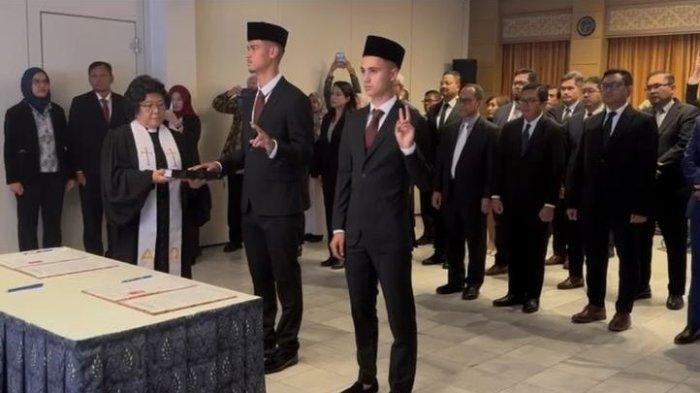 Mees Hilgers dan Eliano Reijnders Resmi Jadi WNI dan Siap Perkuat Timnas Indonesia.