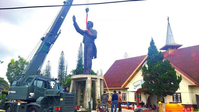 Monumen Patung Johann Gottlieb Schwarz yang dibuat dari tembaga kini telah tiba di Langowan, Kabupaten Minahasa.