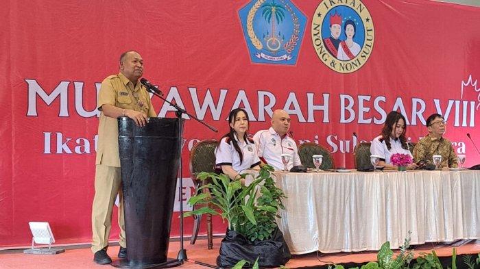 Musyawarah Besar Ikatan Nyong Noni Sulut (Mubes INNS) XIII dibuka di Hotel Sintesa Peninsula, Manado, Sulawesi Utara, Senin (18/9/2023).