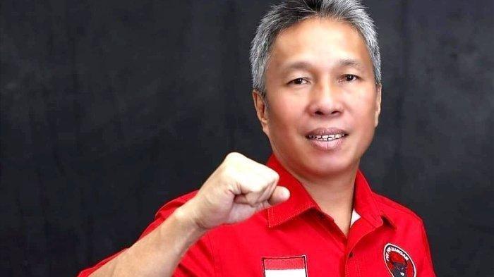PDIP masih mencari pendamping Frangky Wongkar di Pilbup Minahasa Selatan, Provinsi Sulawesi Utara 2024.