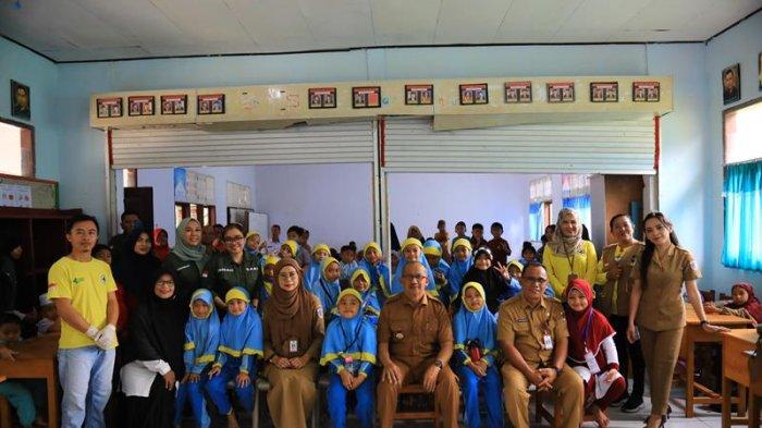 PJ Wali Kota Kotamobagu Asripan Nani menyambangi SDIT An-Nahl Kotamobagu dan Madrasah Ibtidaiyah Baitul Makmur Kotamobagu, Sulawesi Utara, Selasa (23/7/2024).