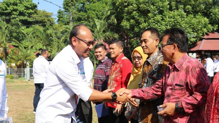 Upcara Peringatan Hari Listrik Nasional ke-78 dilaksanakan Jumat pagi (27/10/2023) di Lapangan Upacara PT PLN (Persero) Unit Induk Distribusi Sulawesi Utara, Sulawesi Tengah dan Gorontalo.