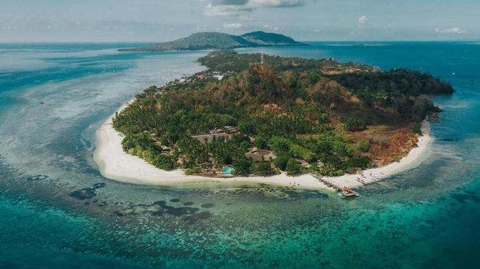 Pulau Gangga merupakan sebuah pulau yang berada di Kabupaten Minahasa Utara, Sulawesi Utara